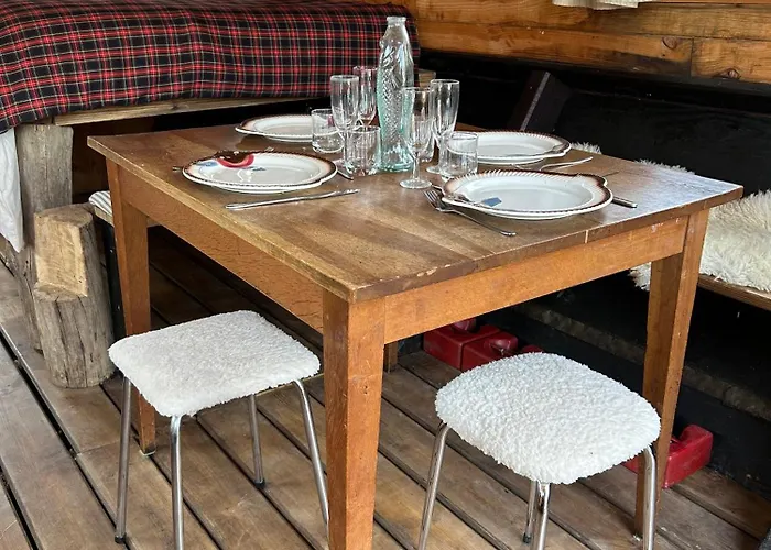 Toue Cabanée Romantique - Vue Maine Et Château - Centre *